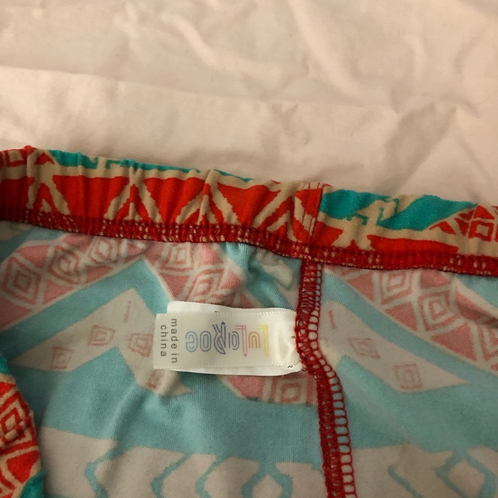 Tc Lularoe Leggings In An Aztec Print. - image 3